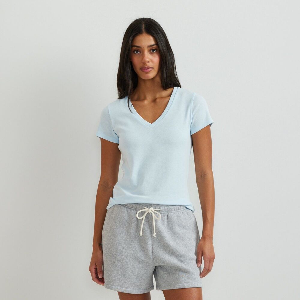 NWOT Eddie Bauer Women's Everyday Short-Sleeve V-Neck T-Shirt Petite S